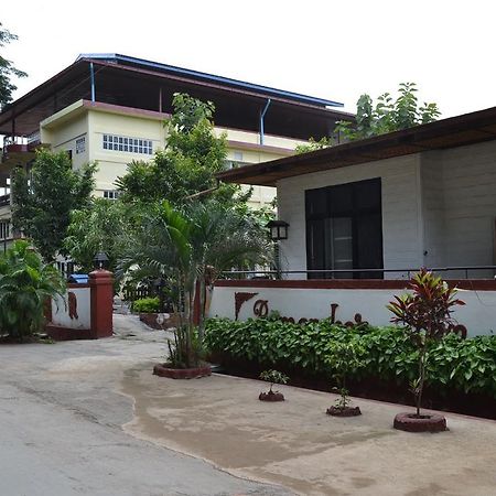 Remember Inn Nyaung Shwe Exterior foto