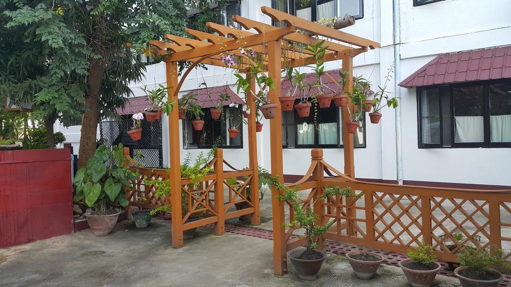 Remember Inn Nyaung Shwe Exterior foto