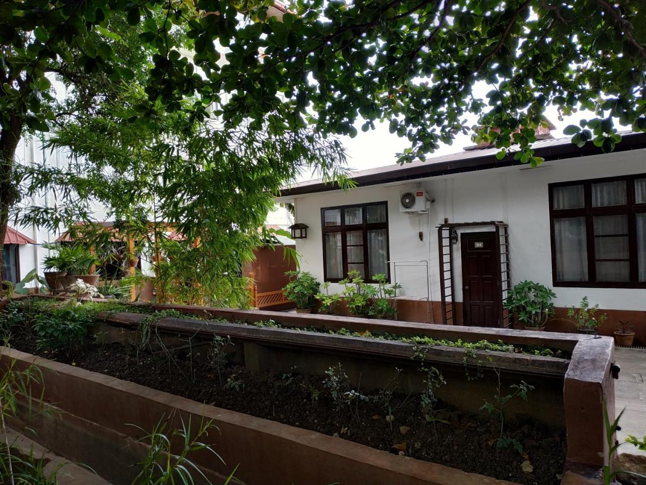 Remember Inn Nyaung Shwe Exterior foto